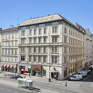 Living An Der Oper Avusturya
