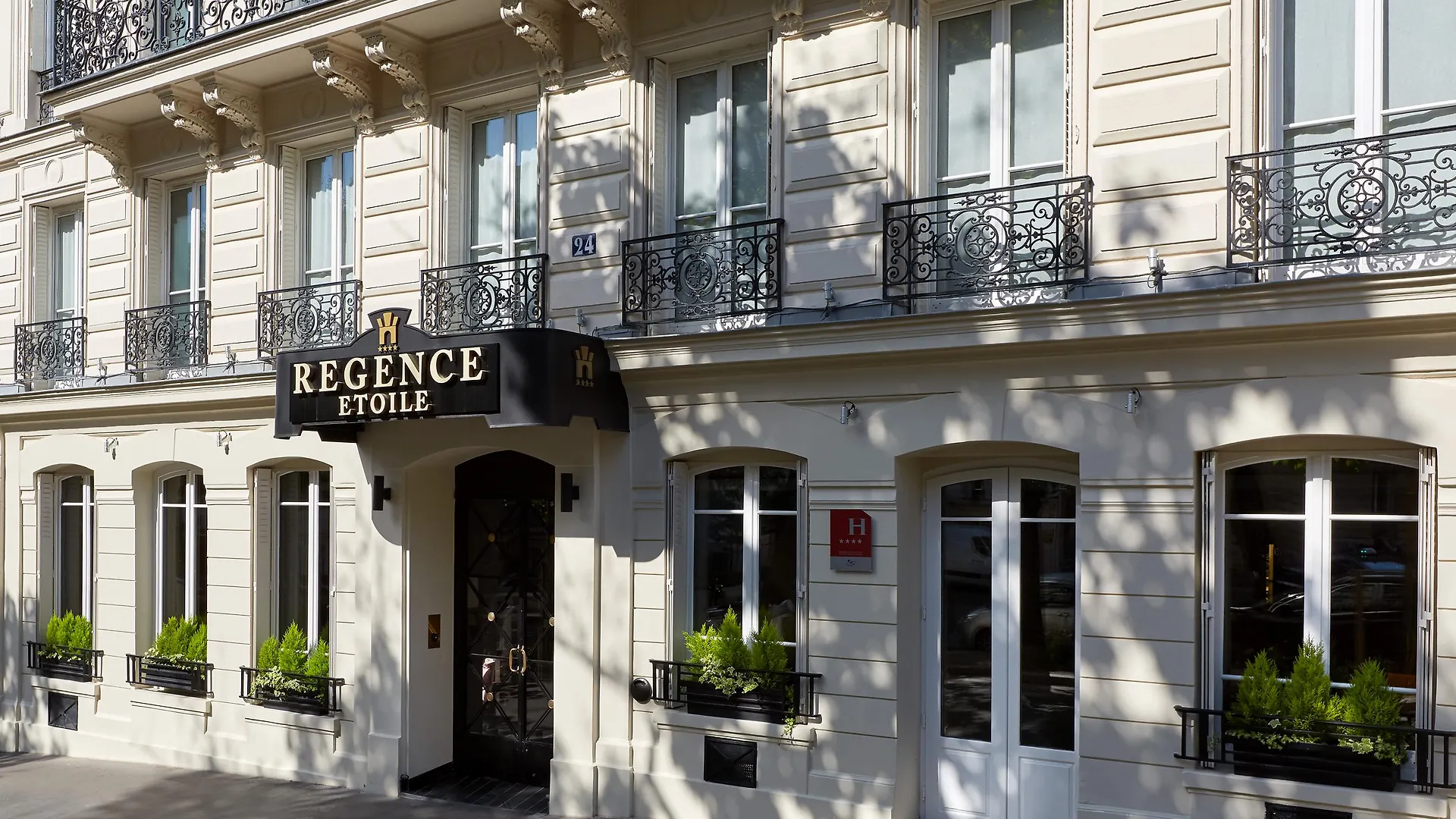 Regence Etoile Hotel Paris